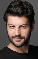 Серхат Теоман